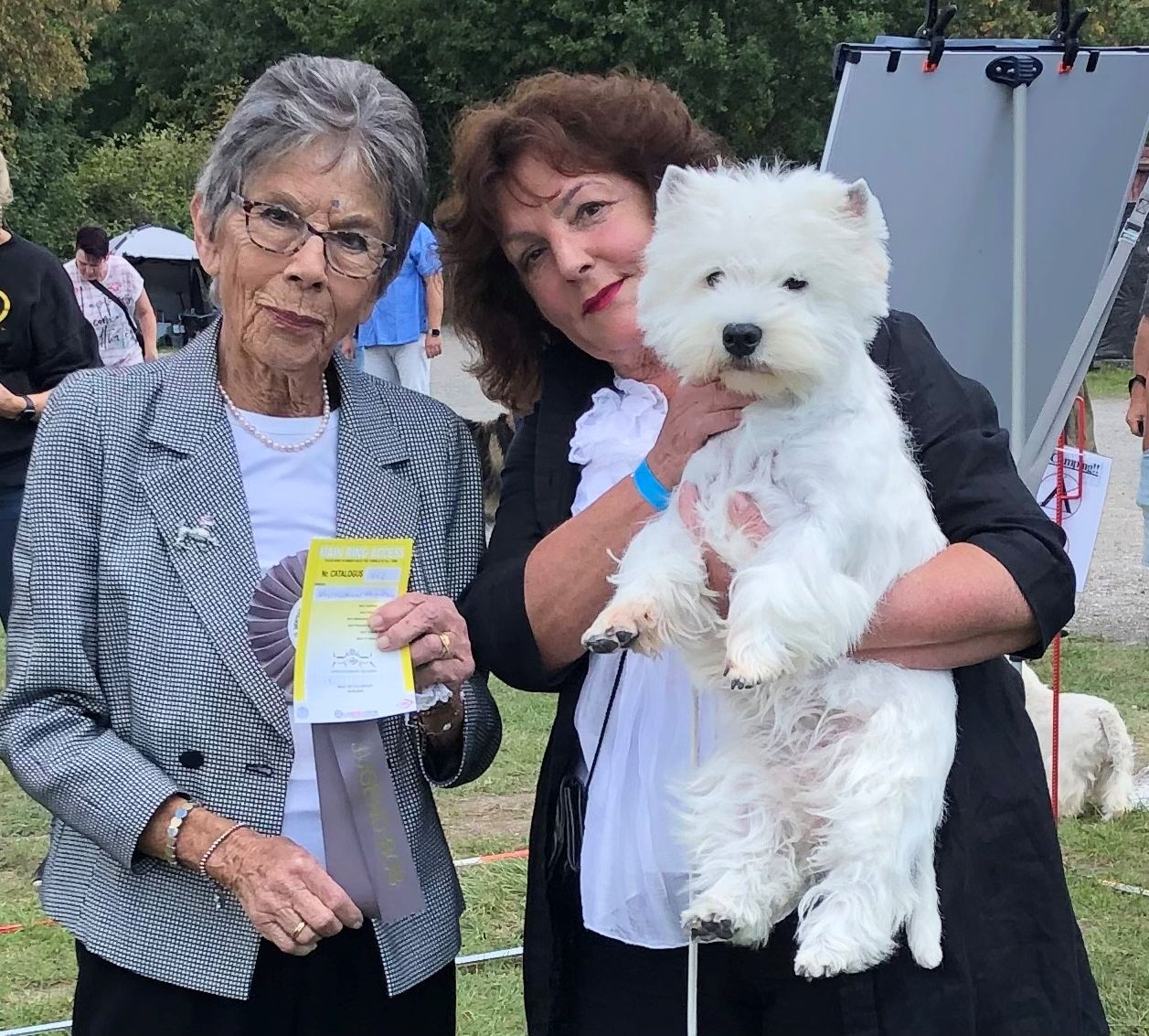 Flying Westies Right Now Of White Castle Flying Westies Right Now Of White Castle